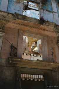 A derelict building in La Habana, Cuba